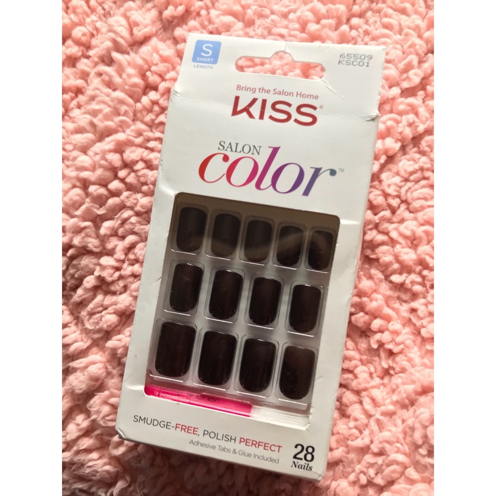 NWT burgundy press on nails